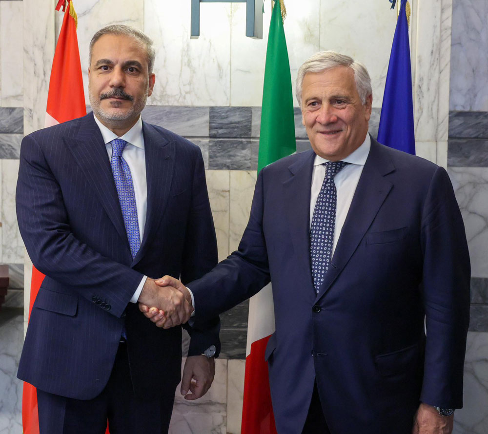 Հաքան Ֆիտան եւ Անթոնիօ Թաճանի