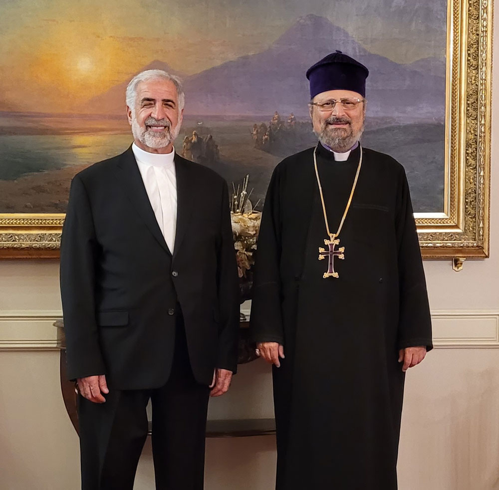 Հայր սուրբը եւ Պատրիարք Հայրը (Լուսանկարը՝ Պատրիարքարանէն)