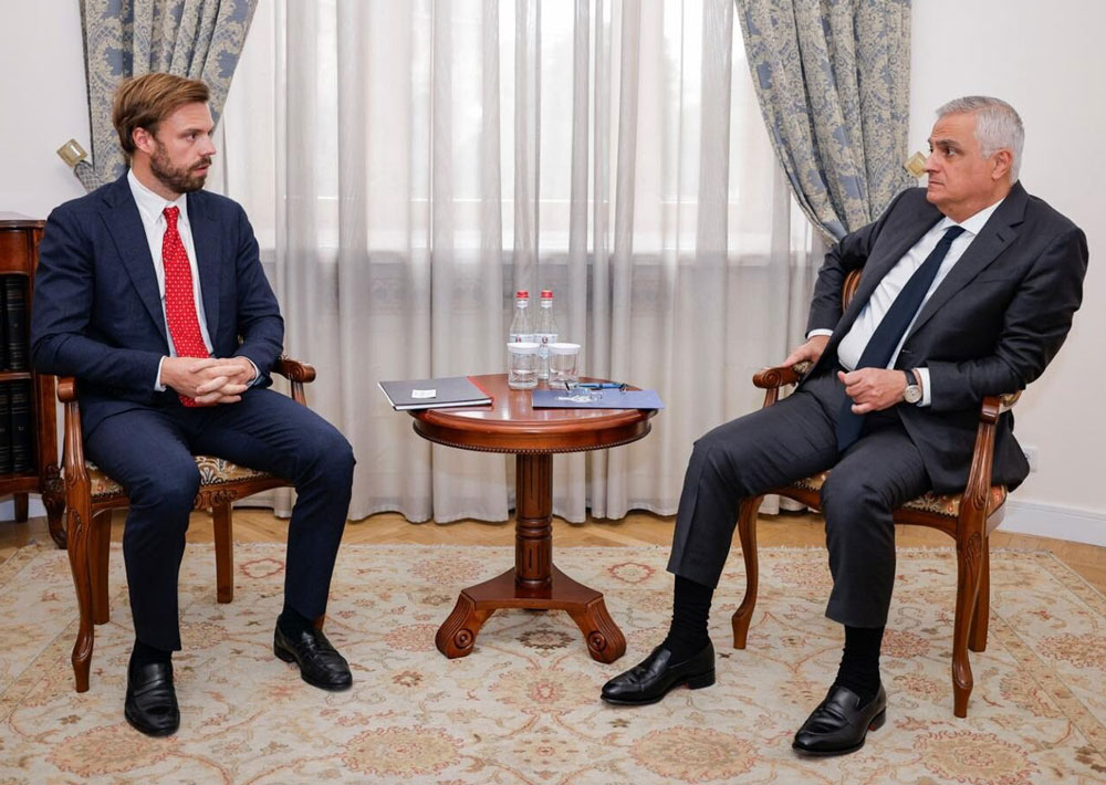 Պրենտա Հենրեհեն եւ Մհեր Գրիգորեան