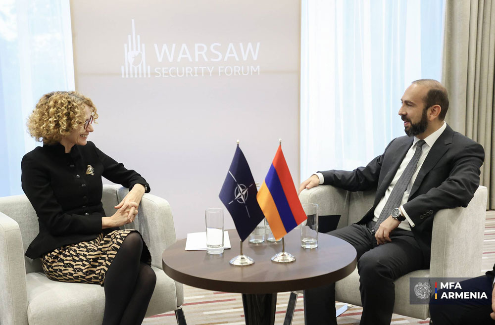 Ռատմիլա Շեքերինսքա եւ Արարատ Միրզոյեան